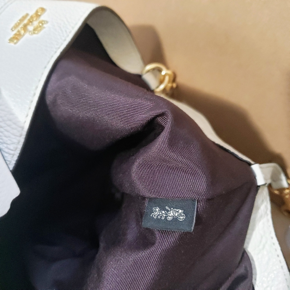 SOLD*****COACH Small Lexy Crossbody Chalk White - Picture 2 of 7